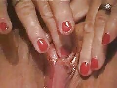 Doppia video porno gratis nonne maiale penetrazione scena con la splendida Angelika Grigi da Blacked.Com